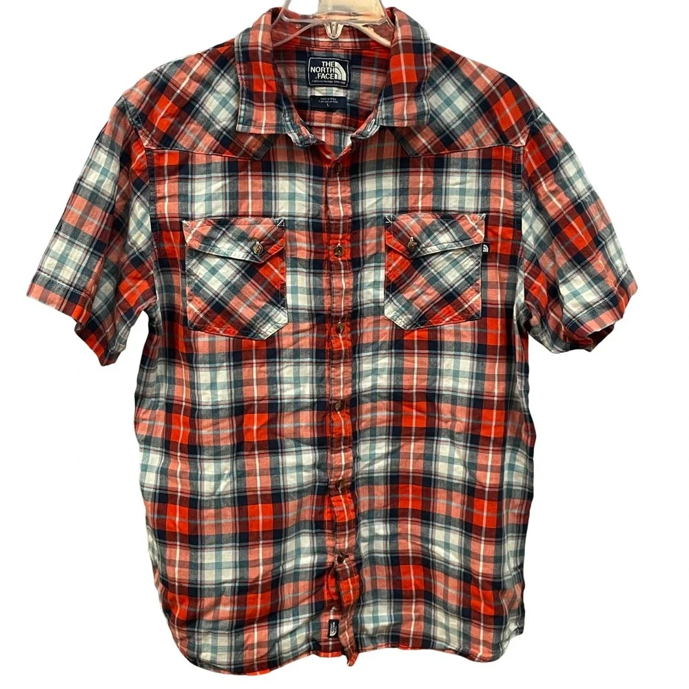 The North Face Mens Plaid‎ Short Sleeve Button Up Shirt Red Blue L